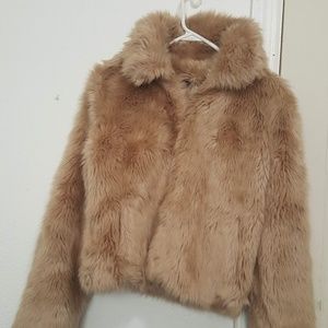 FAUX FUR Express jackets
